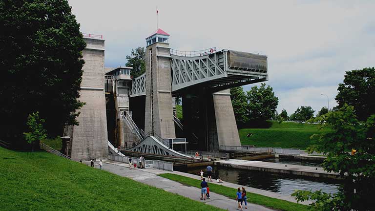 Canada Contact